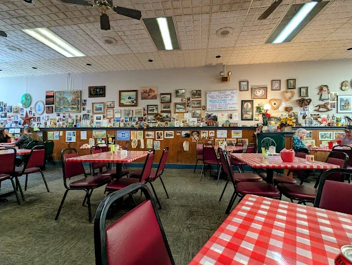 M & M Family Diner
