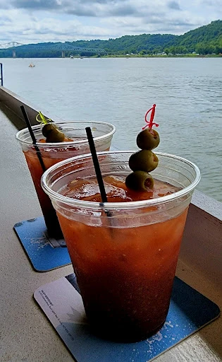 Rivercrest Lighthouse Marina Restaurant and Lounge
